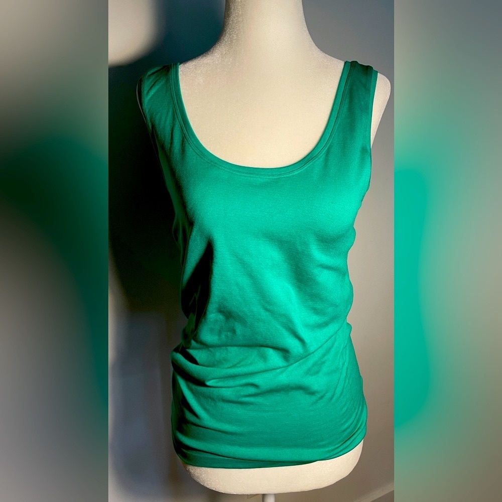 Albert Makali Kelly Green Stretch Tank Top Sleeveless. Soft Size Large